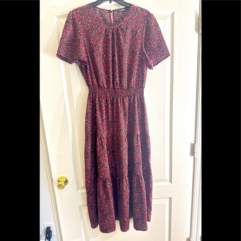Short flared sleeves with smocked waisted maxi dress